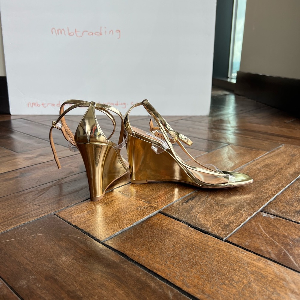 Aquazzura glossy gold metallic leather size 8M(38) strappy wedge heel sandals - Picture 15 of 16